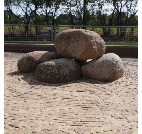 Veldkeien natuursteen 30 cm tot 150 cm groot